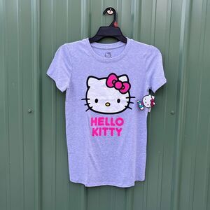 Women's Maternity Hello Kitty Graphic T-Shirt with Short Sleeves Size M